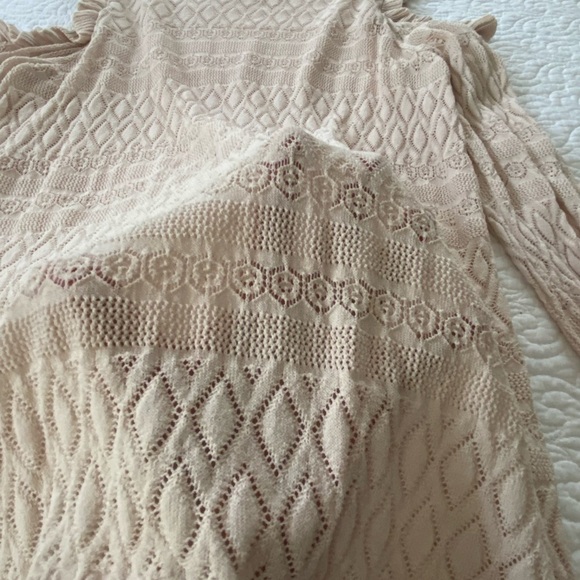 LC Lauren Conrad Cream Off-the-Shoulder Sweater Size XL - Picture 10 of 12